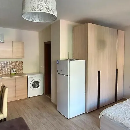 Просторная Студия С Зеленой Зоной И Выходом На Бассейн В Каскадас Apartman *